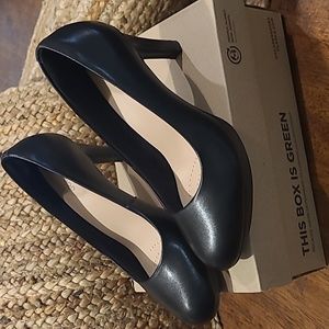 Clarks womens pumps